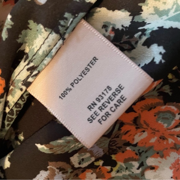 🏝️Big $5 Sale!🏝️Philosophy V-Neck Flutter Sleeves Floral Blouse - Picture 4 of 6